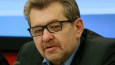 Андрей Грозин: Кыргызстан приблизился к гражданской войне после отставки президента